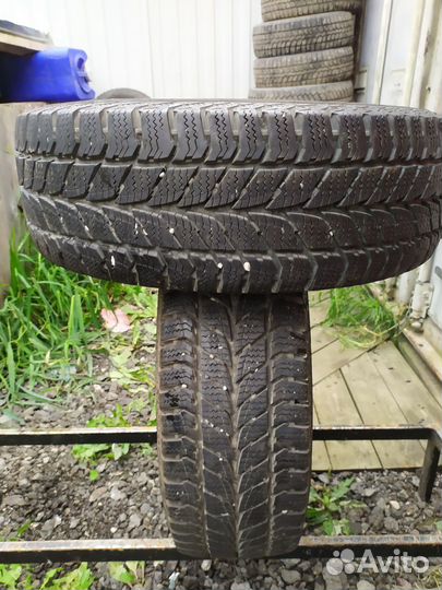 Uniroyal Snow Max 2 215/65 R16C 108Y