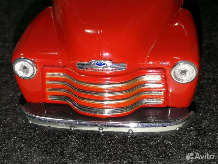 Модель 1:25 Maisto Chevrolet 3100 Pickup