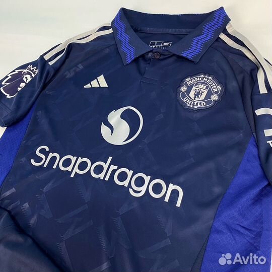 Выездная футбольная форма Ман Юнайтед 2024/2025 Ad