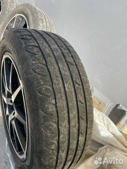 Tigar UHP Ultra High Performance 215/55 R17 98W