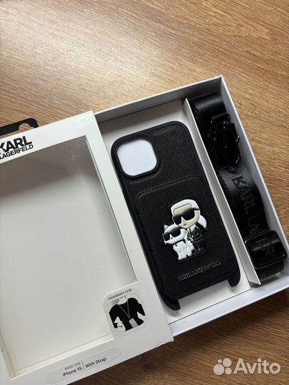 Чехол на iPhone 15 Karl Lagerfeld с карманом новый