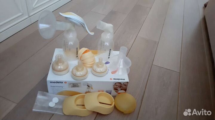 Молокоотсос medela ручной