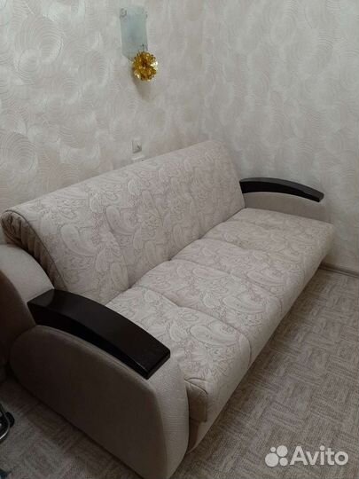 Диван-кровать б/у