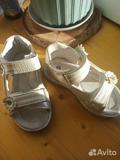 Сандалии для девочки 23 размер
