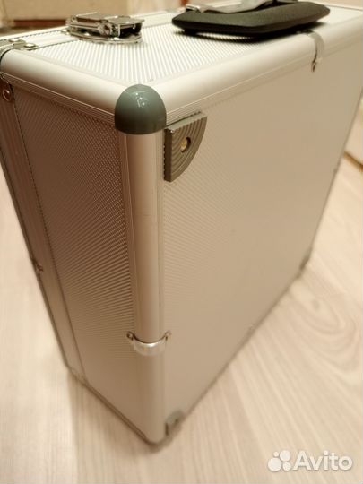 Кейс, чемодан для инструмента