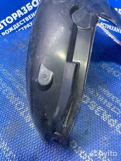 Подкрылок Renault Clio седан K4JA712 2001