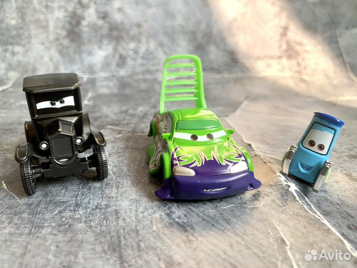 Машинки тачки жители Радиатор Спрингс