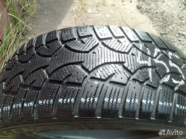 General Tire Altimax Arctic 215/55 R17 94Q