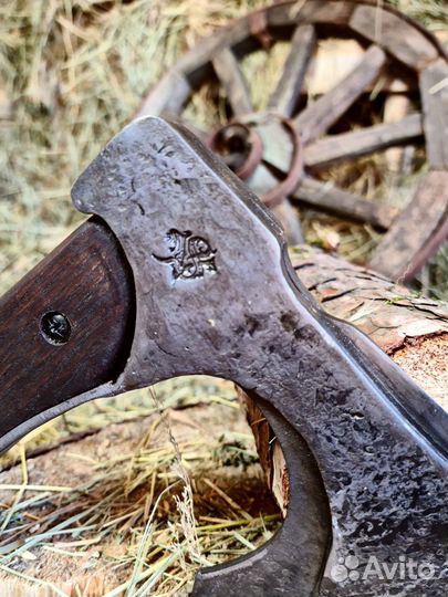 Топор цельнометаллический 