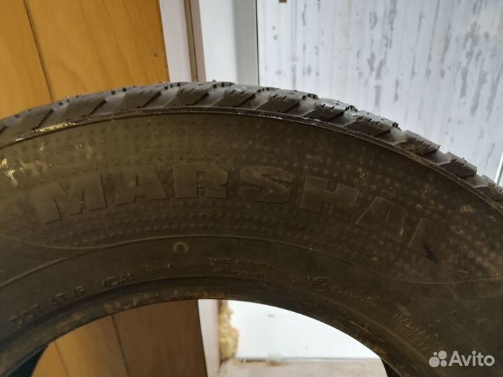 Marshal I'Zen RV Stud KC16 225/70 R16