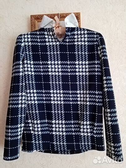 Блузка с брошкой 42-44