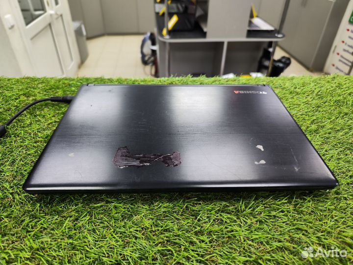 Ноутбук Toshiba