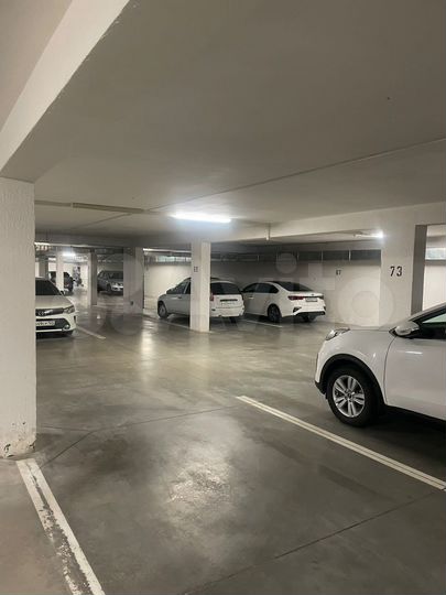 Машиноместо, 18 м²