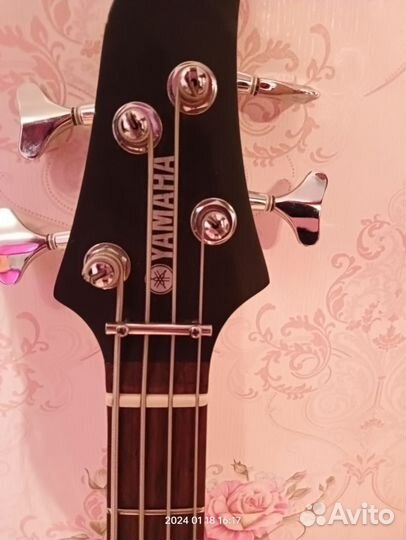 Бас гитара yamaha rbx270j