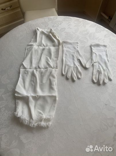 Перчатки и шарф парадные белые