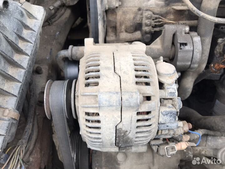 Генератор Фольксваген пассат Б4 гольф 3 1.8