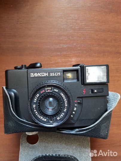 Фотоаппарат эликон 35см
