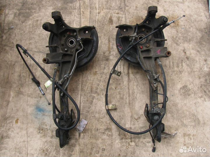 Ступица поворотный кулак Subaru Forester Legacy