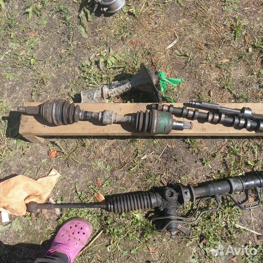 Продам запчасти для Яврика