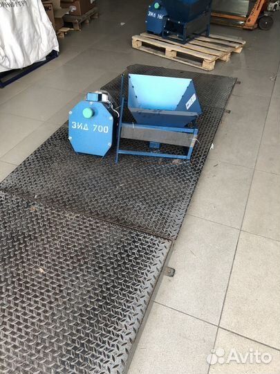 Крупорушка зернодробилка зид-700