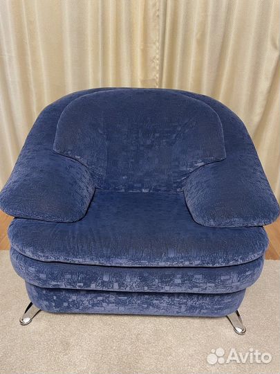 Диван кровать и 2 кресла