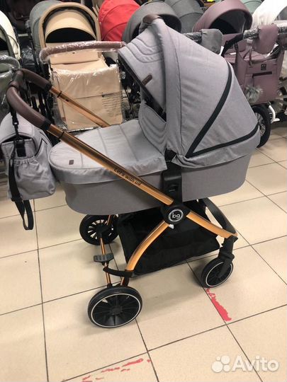 Коляска 3 в 1 Bubago Lacio Bronze