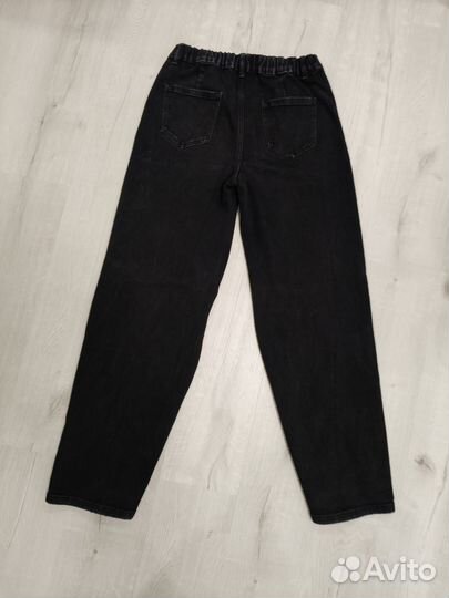 Широкие мужские джинсы