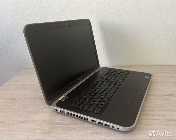 Ноутбук Dell Inspiron 7720