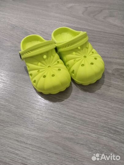 Пакетом 2 плавок + 2 шлепанцев