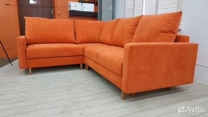 Диван угловой