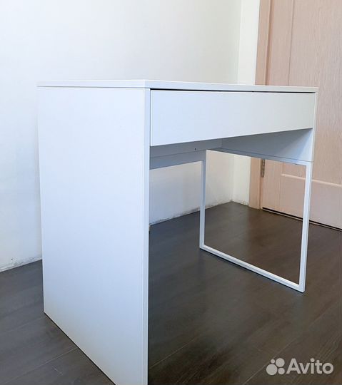 Рабочий стол 73*50 белый типа Микке Икеа