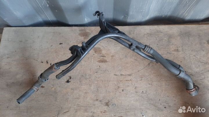 Патрубок системы охлаждения Skoda Superb 1.8