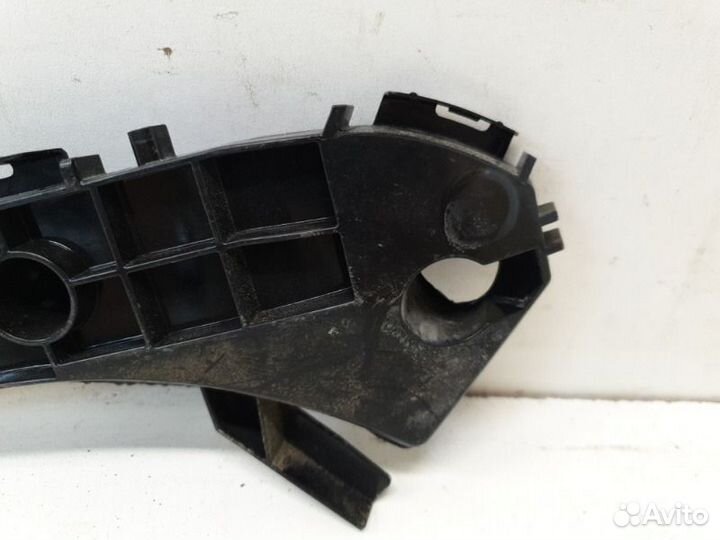 Кронштейн бампера передний правый Lexus Lx 3 2016