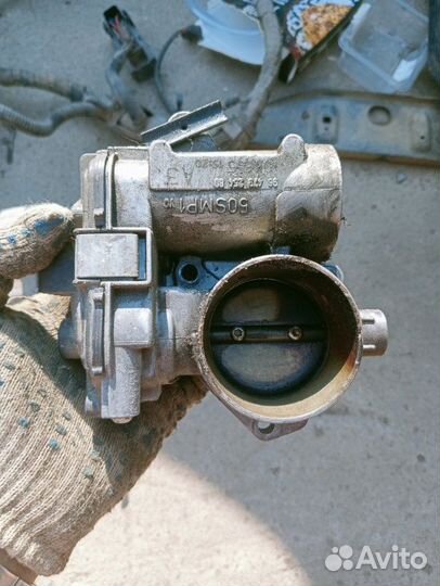 Дроссельная заслонка Peugeot 307 хэчбег