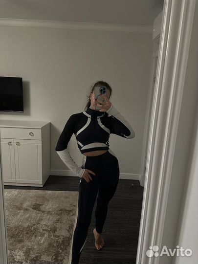 Спортивный комплект женский