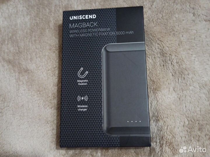 Внешний аккумулятор с беспроводной зарядкой 5000мА