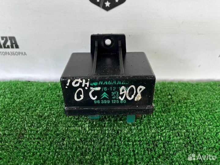 Реле свечей накала Peugeot 806