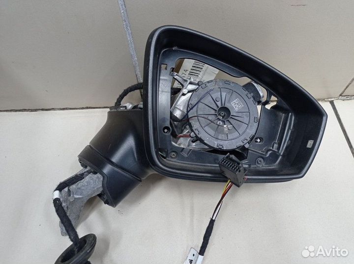 Зеркало заднего вида боковое правое электрическое