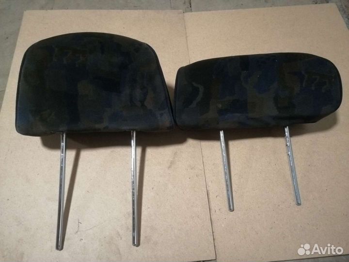 Подголовник Митсубиси Каризма