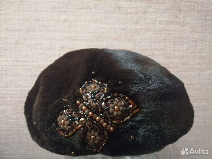 Берет женский