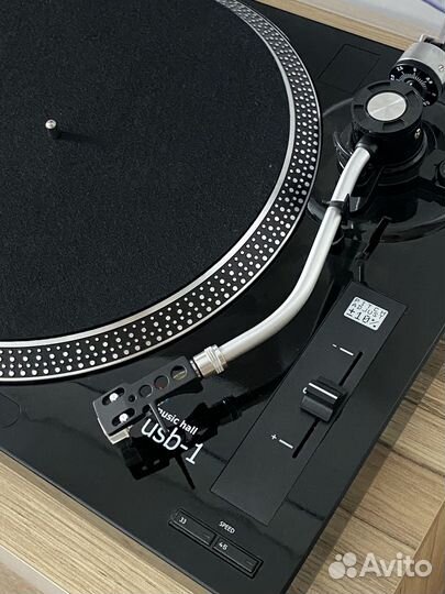Проигрыватель винила Music Hall USB 1
