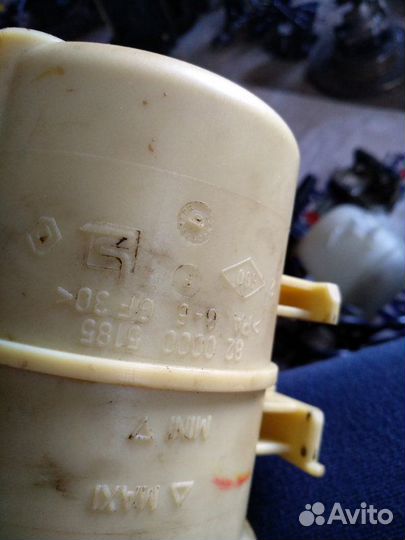 Бачок гидроусилителя руля Renault Logan седан K7J