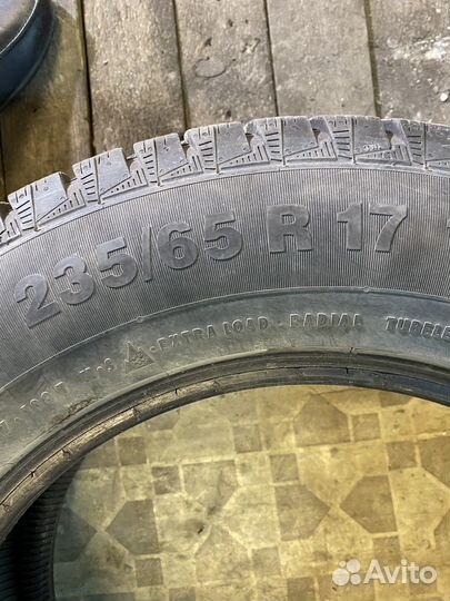 Continental Conti4x4IceContact 235/65 R17