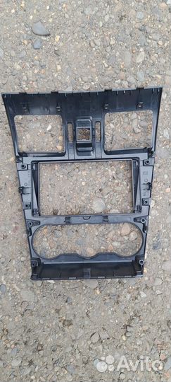 Рамка под магнитафор 7 дюймов subaru forester 2014