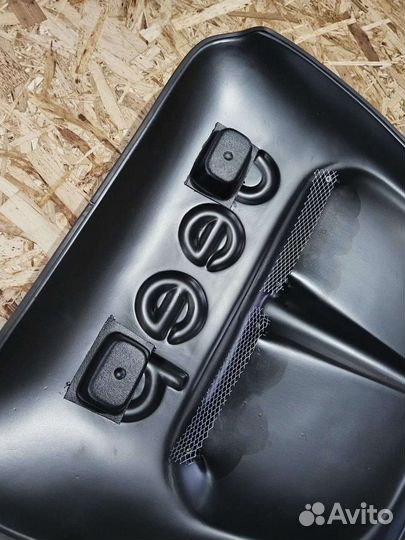 Воздухозаборник Нива на капот