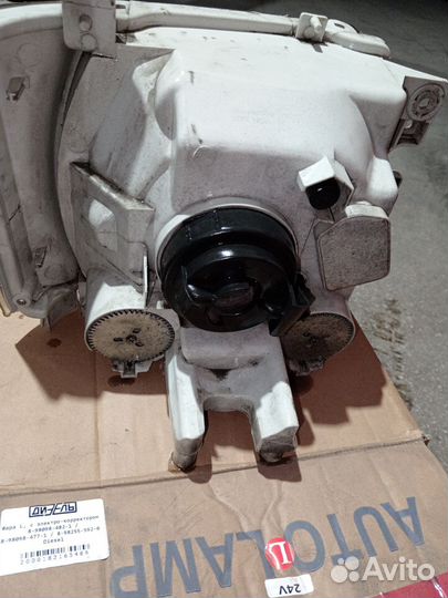 Фара передняя lsuzu elf