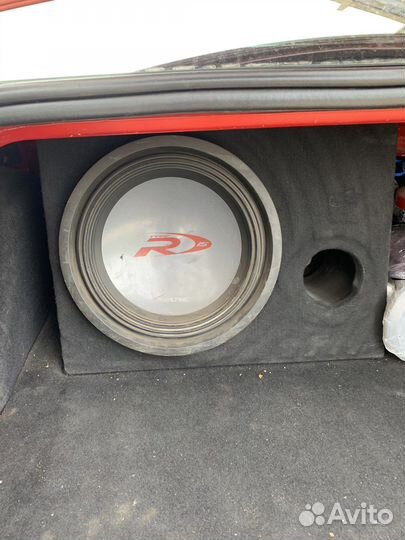 Сабвуфер alpine 15