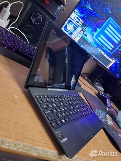 Ноутбук Asus сенсорный