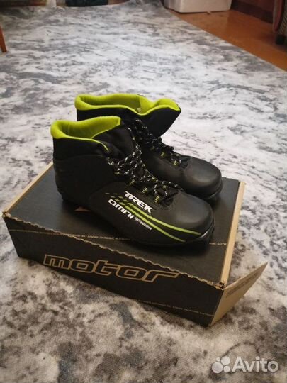 Беговой лыжный комплект, подростковый