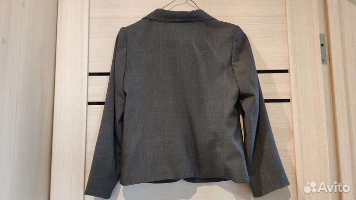 Школьный костюм для девочки 140